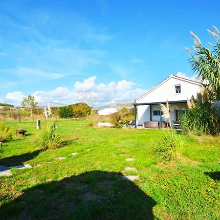 House "River And Sea" Podstrana Bagian luar foto