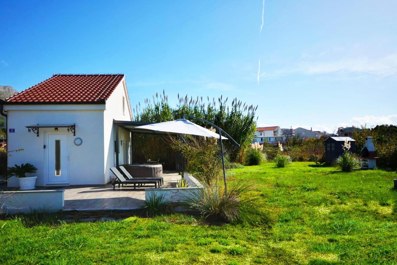 House "River And Sea" Podstrana Bagian luar foto